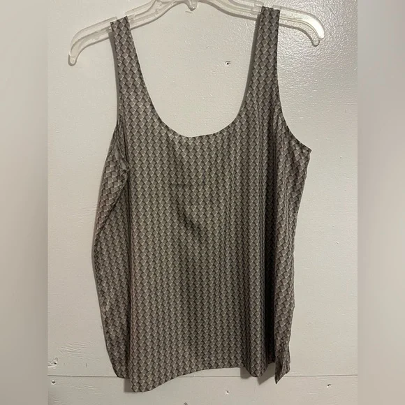 White and Warren grey tank - Picture 4 of 5